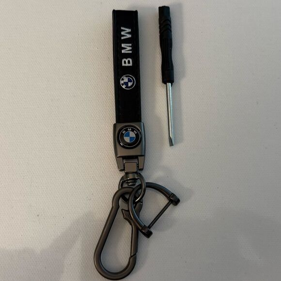 BMW Keyfob Keychain in Black Leather NWT - Picture 1 of 4